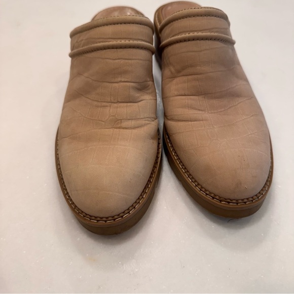 Donald Pliner Women's Sahara Crocco Wedge Mules Sand Size 8 - Picture 2 of 9